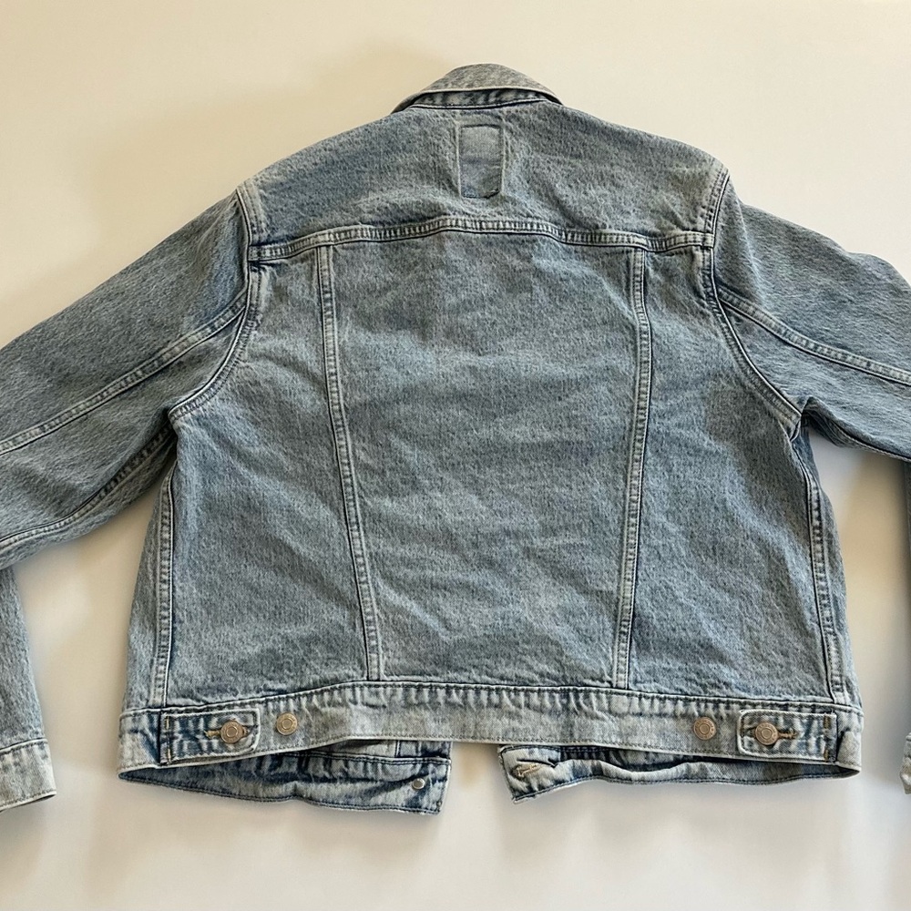 Gap Lightwash Denim Jacket - Picture 3 of 5